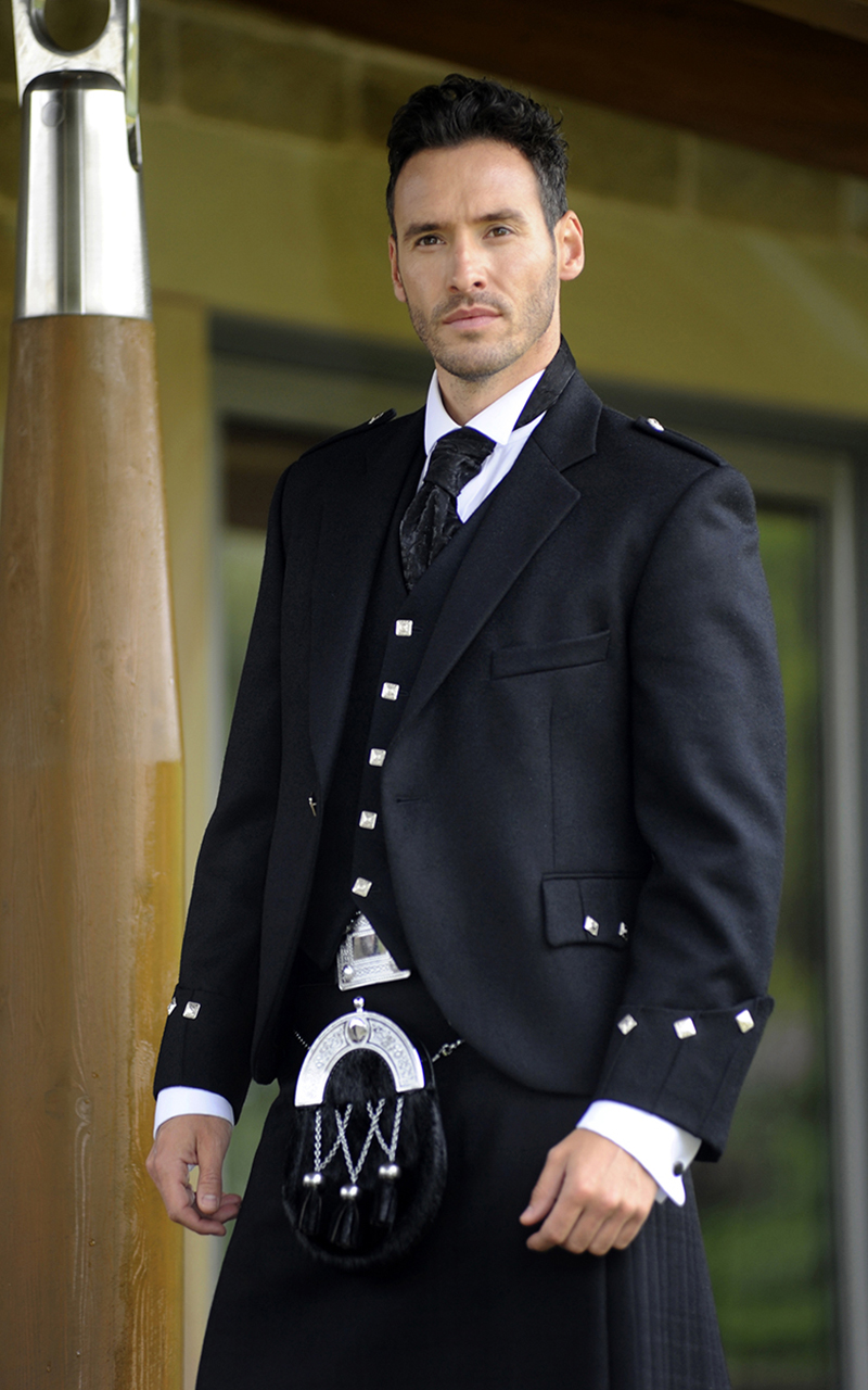 01-highland-suit9830-thumb